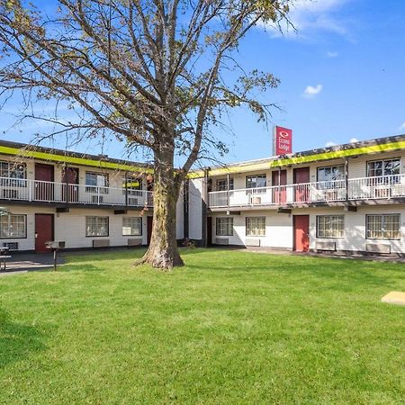 Econo Lodge Inn & Suites Терре-Хот Экстерьер фото